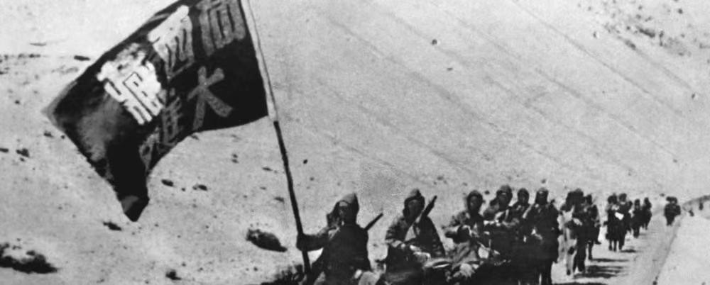 1950年头，中共中央和中央军委指示西南局担负进军西藏的使命。重庆制药厂(西南药业的前身)接受西南军区后勤部军药处为解放西藏所需3000万粒行军丹的妄想。全厂职工夜以继日，准时完成使命，受到西南军区夸奖。.jpg