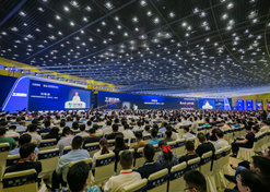 2023年9月10日至11日，10BET十博体育集团党委书记、董事长刘敬桢出席2023中国医疗器械工业峰会暨10BET十博体育器械生态大会并作大会开幕致辞。