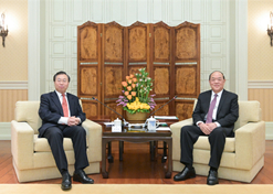 2024年2月26日，澳门特区行政主座贺一诚会见10BET十博体育集团党委书记、董事长刘敬桢一行，双方就推动大康健工业生长、横琴粤澳深度相助区建设等议题交流意见