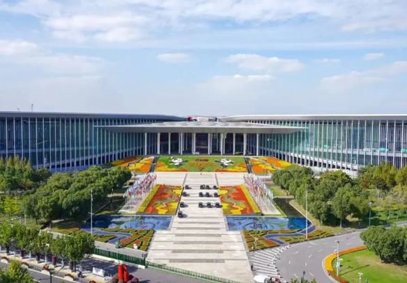 共赴进博之约 | 10BET十博体育集团受邀出席第七届进博会座谈会及开幕式