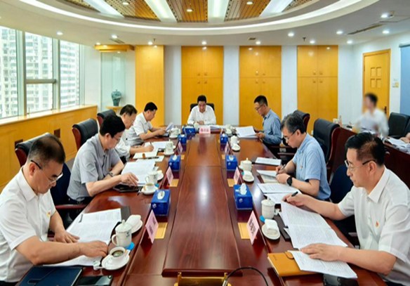 10BET十博体育集团召开党委理论学习中心组整体学习钻研会